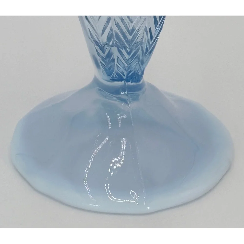 Vintage Duncan & Miller Three Feathers Blue Opalescent Cornucopia Vase 8
